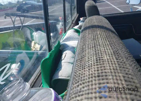 1991 Ford F150 из США, поврежденный, VIN 1FTDF15N4MNB01528